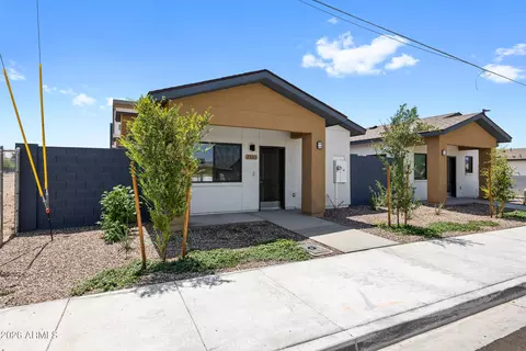Exterior - 2309 E Mcarthur Dr, Tempe, AZ 85288 photo 2 of 5