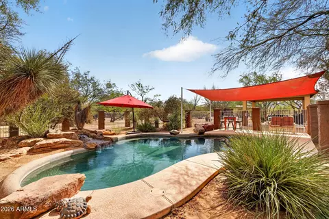 Exterior - 141 E Cloud Rd, Phoenix, AZ 85086 photo 12 of 31
