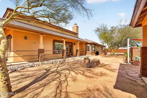Exterior - 141 E Cloud Rd, Phoenix, AZ 85086 photo 10 of 31