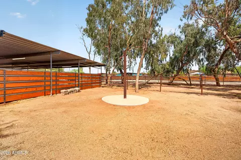 Exterior - 141 E Cloud Rd, Phoenix, AZ 85086 photo 20 of 31