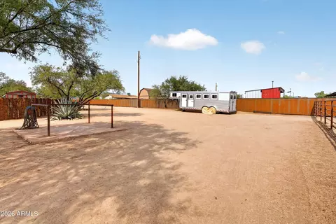 Exterior - 141 E Cloud Rd, Phoenix, AZ 85086 photo 29 of 31