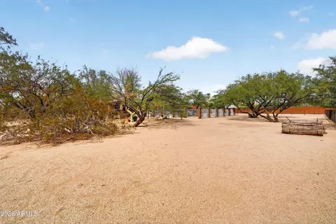 Exterior - 141 E Cloud Rd, Phoenix, AZ 85086 photo 30 of 31