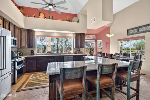 Kitchen - 141 E Cloud Rd, Phoenix, AZ 85086 photo 4 of 6