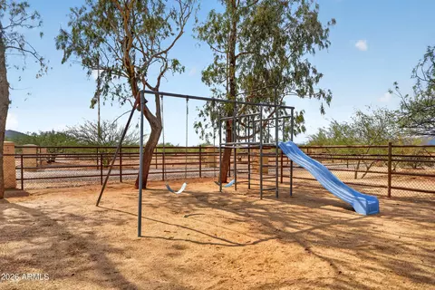 Exterior - 141 E Cloud Rd, Phoenix, AZ 85086 photo 17 of 31