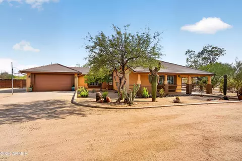 Exterior - 141 E Cloud Rd, Phoenix, AZ 85086 photo 1 of 31