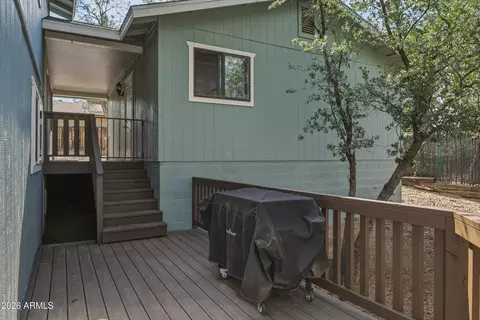 Exterior - 902 E Frontier St, Payson, AZ 85541 photo 7 of 9