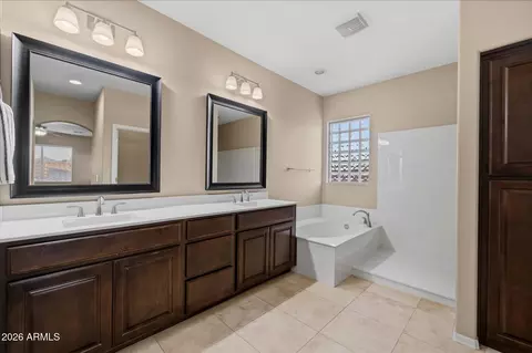 Bath - 4436 E Muriel Dr, Phoenix, AZ 85032 photo 1 of 3