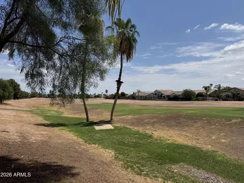 Exterior - 2575 E Brooks St, Gilbert, AZ 85296 photo 5 of 8