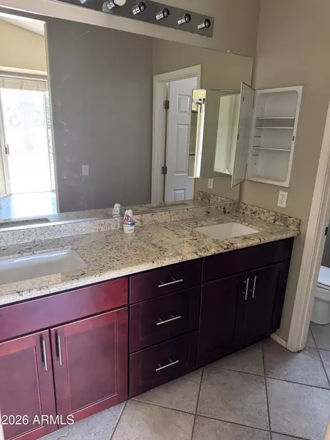 Bath - 2575 E Brooks St, Gilbert, AZ 85296 photo 1 of 3
