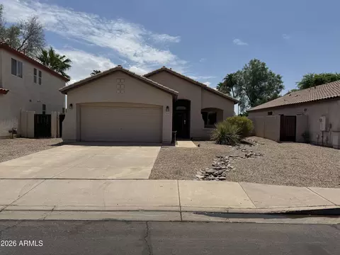 Exterior - 2575 E Brooks St, Gilbert, AZ 85296 photo 3 of 8