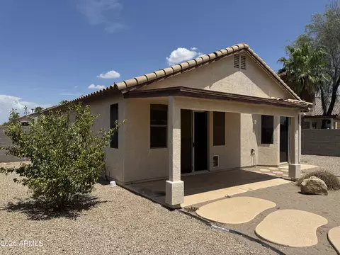 Exterior - 2575 E Brooks St, Gilbert, AZ 85296 photo 8 of 8