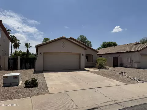 Exterior - 2575 E Brooks St, Gilbert, AZ 85296 photo 4 of 8