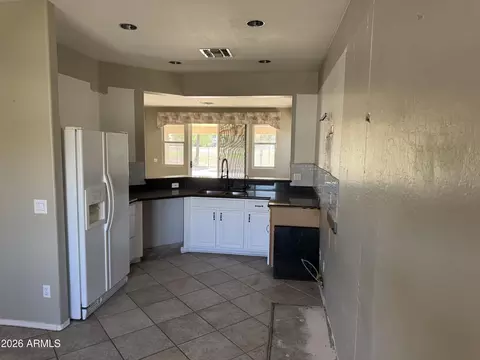 Kitchen - 2575 E Brooks St, Gilbert, AZ 85296 photo 1 of 1