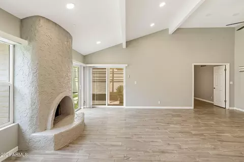 Living - 4 E San Miguel Ave, Phoenix, AZ 85012 photo 5 of 10