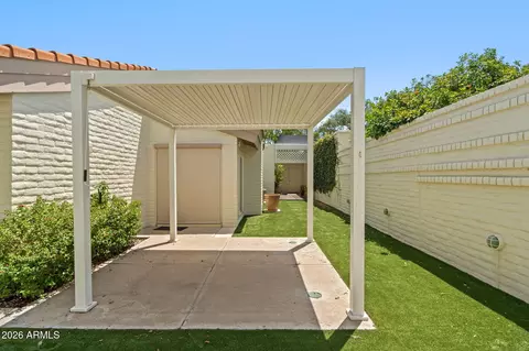 Exterior - 4 E San Miguel Ave, Phoenix, AZ 85012 photo 8 of 10