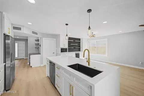 Kitchen - 2136 E Colgate Dr, Tempe, AZ 85283 photo 3 of 5