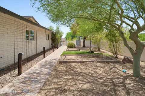 Exterior - 2810 E Joan Darc Ave, Phoenix, AZ 85032 photo 16 of 26