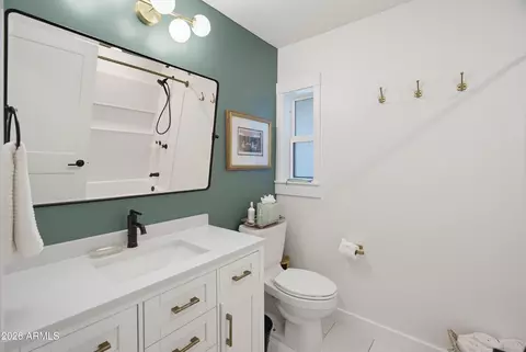 Bath - 2810 E Joan Darc Ave, Phoenix, AZ 85032 photo 3 of 5