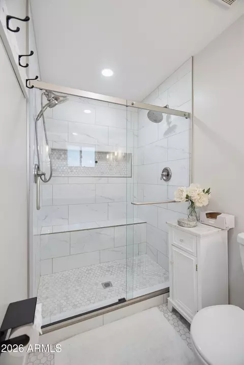 Bath - 2810 E Joan Darc Ave, Phoenix, AZ 85032 photo 1 of 5