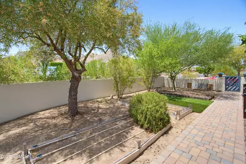 Exterior - 2810 E Joan Darc Ave, Phoenix, AZ 85032 photo 14 of 26