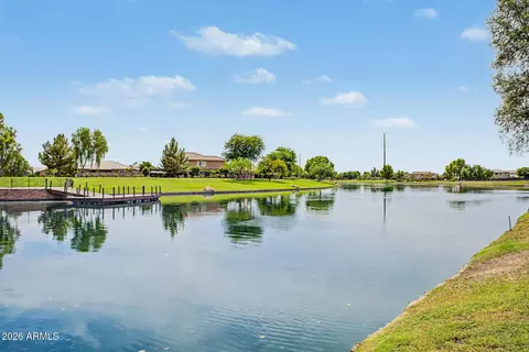 View/Area - 859 E Aberdeen Dr, Gilbert, AZ 85298 photo 7 of 7
