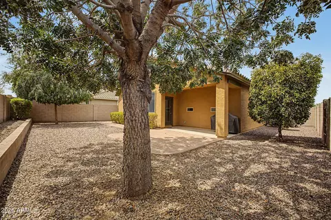 Exterior - 859 E Aberdeen Dr, Gilbert, AZ 85298 photo 5 of 6