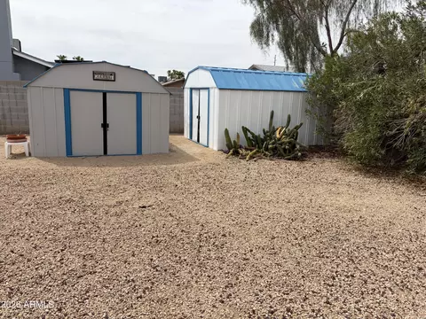 Exterior - 720 W Wagoner Rd, Phoenix, AZ 85023 photo 3 of 3