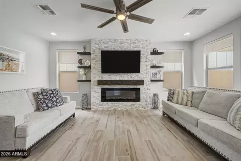 Living - 16622 S 6th Pl, Phoenix, AZ 85048 photo 1 of 2