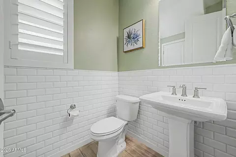 Bath - 16622 S 6th Pl, Phoenix, AZ 85048 photo 1 of 3