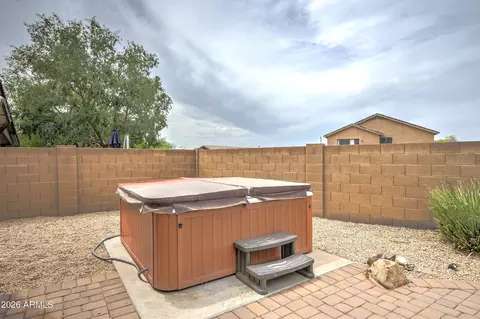 Exterior - 26024 N 41st Ave, Phoenix, AZ 85083 photo 5 of 6