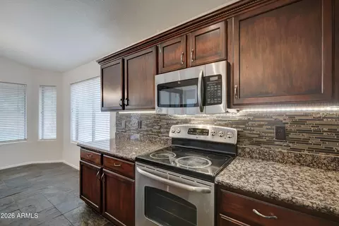 Kitchen - 26024 N 41st Ave, Phoenix, AZ 85083 photo 2 of 3