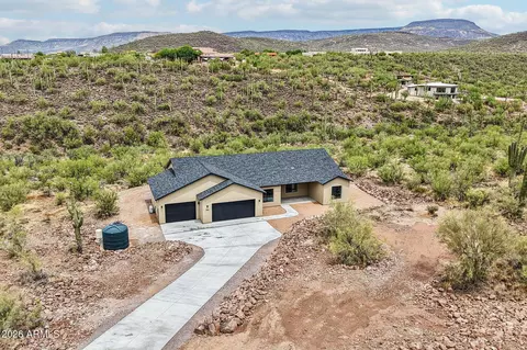 2246 E Manana Rd, New River, AZ 85087