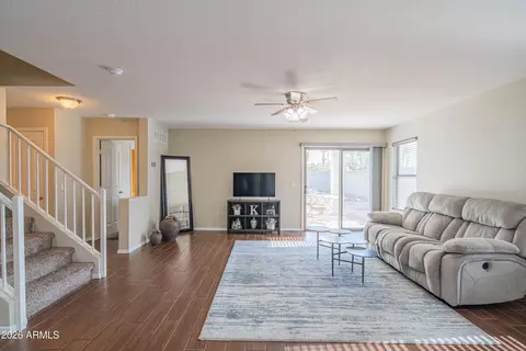 Living - 1075 E Parkview Ct, Gilbert, AZ 85295 photo 1 of 1