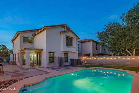 Exterior - 1075 E Parkview Ct, Gilbert, AZ 85295 photo 5 of 6