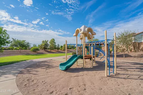 View/Area - 1075 E Parkview Ct, Gilbert, AZ 85295 photo 1 of 2