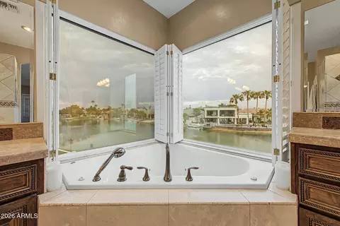 Bath - 1748 E Queen Palm Dr, Gilbert, AZ 85234 photo 1 of 2