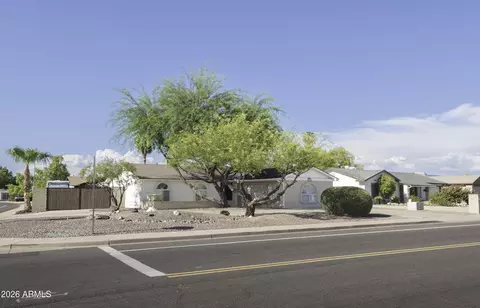 5622 W Grovers Ave, Glendale, AZ 85308
