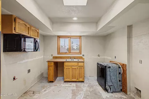 Kitchen - 2071 E Cairo Dr, Tempe, AZ 85282 photo 3 of 3