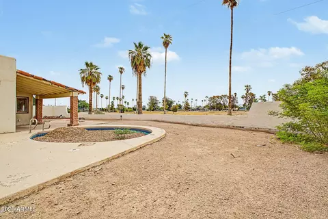 Exterior - 2071 E Cairo Dr, Tempe, AZ 85282 photo 6 of 9
