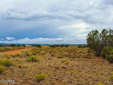 2104 S Avondale Rd #-, Williams, AZ 86046 photo 3