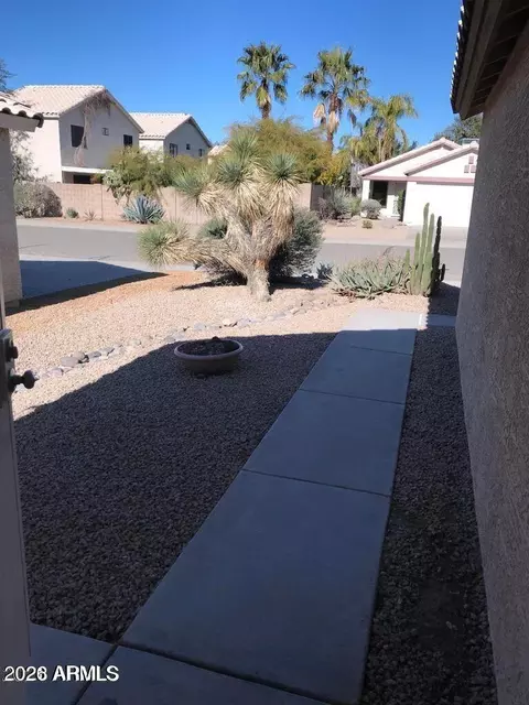 Exterior - 2157 E Crest Ln, Phoenix, AZ 85024 photo 2 of 4