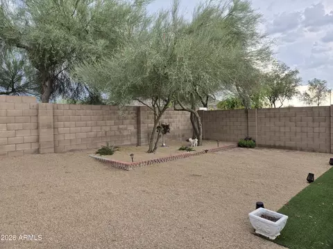 Exterior - 2157 E Crest Ln, Phoenix, AZ 85024 photo 3 of 4
