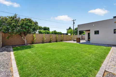 Exterior - 4221 E Mulberry Dr, Phoenix, AZ 85018 photo 3 of 6