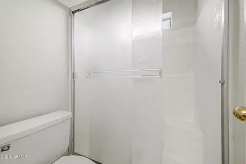 Bath - 39949 N Central Ave, Phoenix, AZ 85086 photo 4 of 4