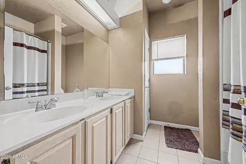Bath - 39949 N Central Ave, Phoenix, AZ 85086 photo 2 of 4