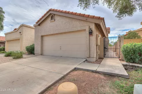2337 W Shawnee Dr, Chandler, AZ 85224