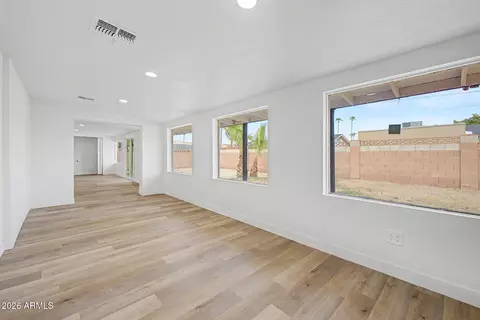 Living - 5207 N 39th Dr, Phoenix, AZ 85019 photo 7 of 9