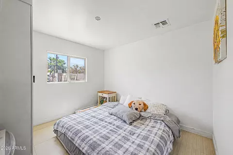 Bedroom - 1609 W Chipman Rd, Phoenix, AZ 85041 photo 4 of 4