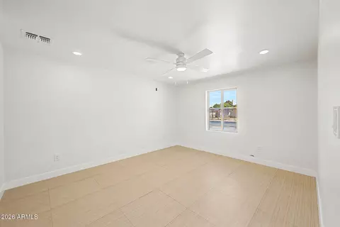 Bedroom - 1609 W Chipman Rd, Phoenix, AZ 85041 photo 1 of 4