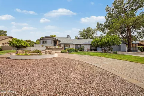 Exterior - 1069 E Carver Rd, Tempe, AZ 85284 photo 5 of 14